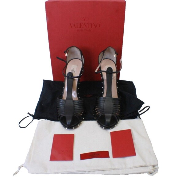 🔥 New Valentino Garavani Black Rockstud Sandals - EU 40, with Box 🔥 - Picture 1 of 15